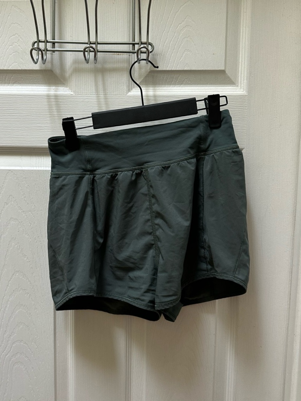 Lululemon Lean In HR Olive Green Shorts 2” - Picture 2 of 8
